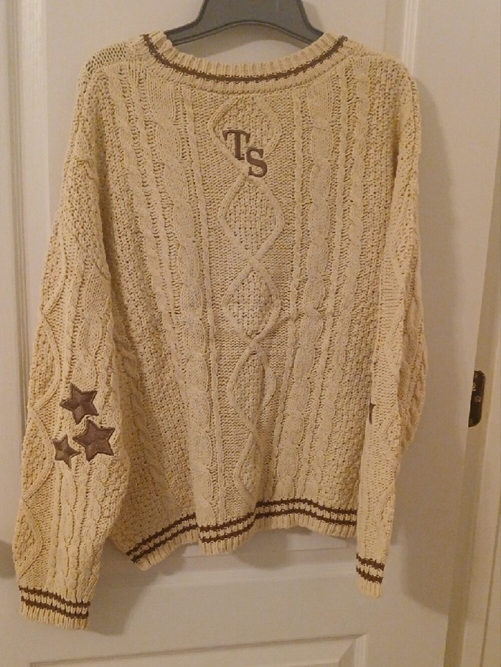Taylor Swift Ladies Cream Cable Knit Cardigan with Brown Trim & Embroidery. - Picture 6 of 11